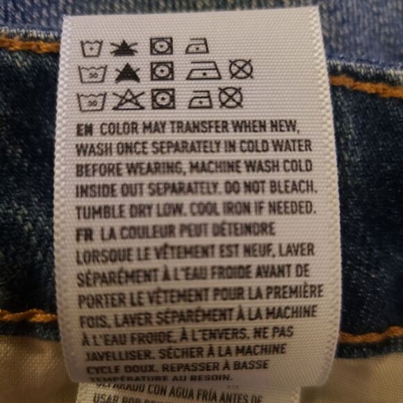 AEO Distressed Denim Mini Skirt Sz 2 - Picture 5 of 5